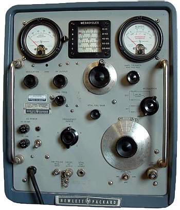 HP 608E VHF Signal Generator  Covers 10-480 MHz AM-CW-pulse